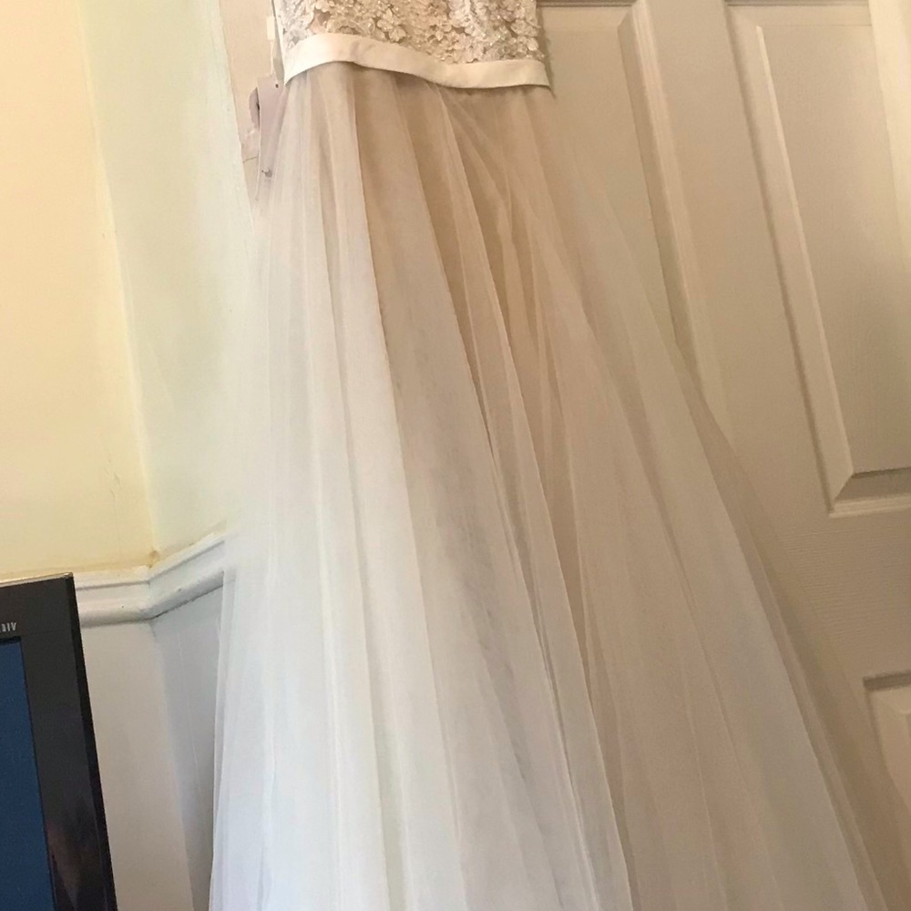 Never worn wedding dress